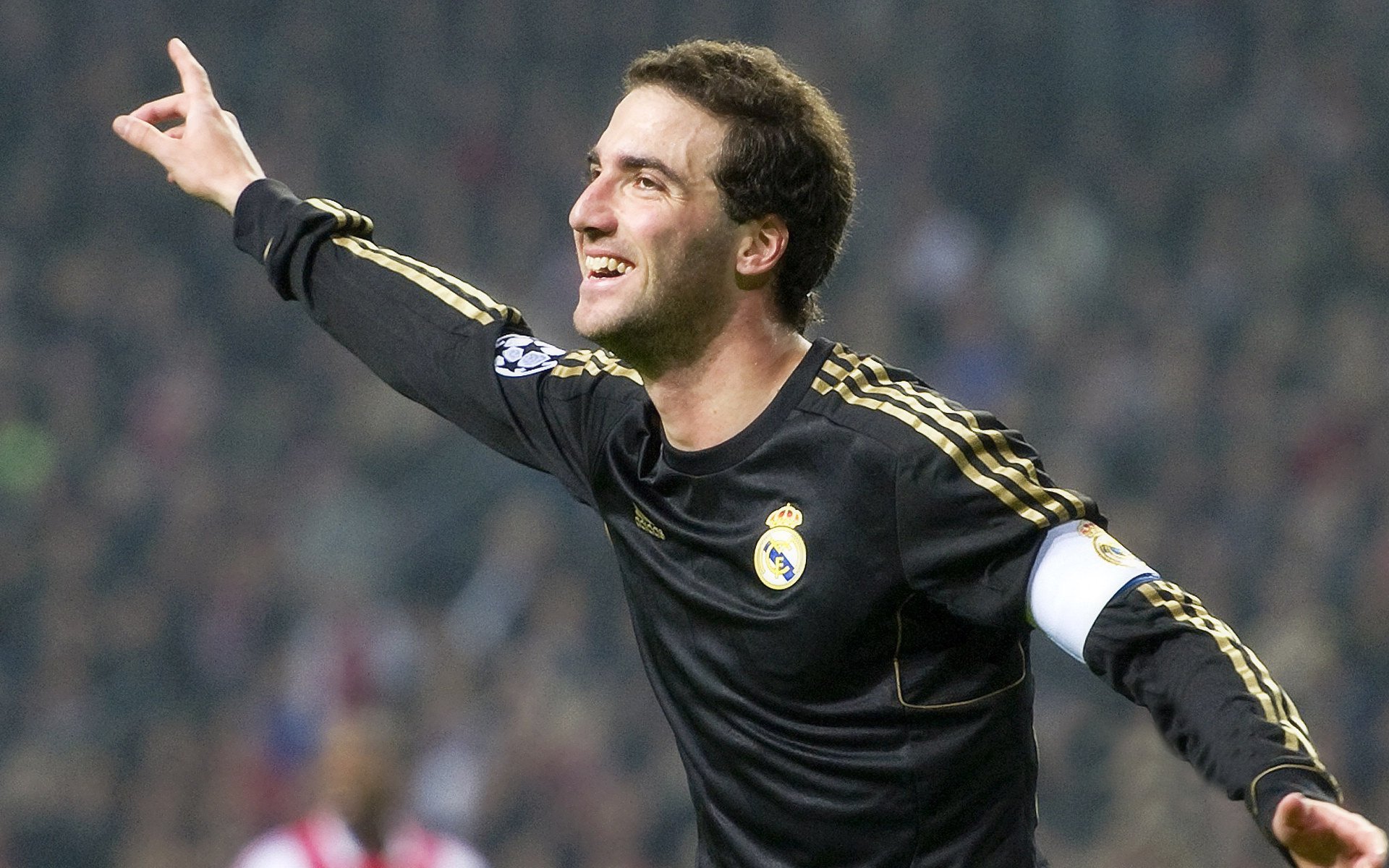 五大联赛是否鼓励门将提前站位缩短组织链条，五大联赛要踢到什么时候