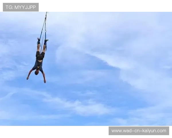 滑雪高速滑行险象环生：畅享极限的刺激与挑战